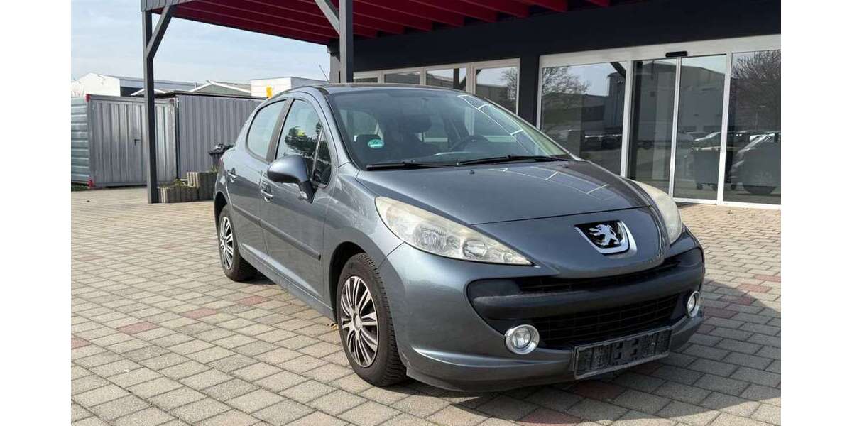 Peugeot 207 160.000 km 2.990 &euro; Sankt Wendel 66606