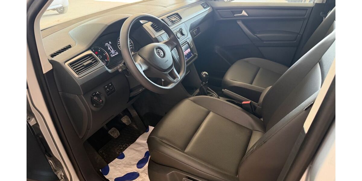 VW Caddy 220.000 km 12.499 &euro; Hagenburg 31558