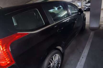 Peugeot 5008 210.000 km 1.900 &euro; Rüsselsheim am Main 65428