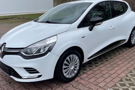 Renault Clio 122.000 km 6.400 € Halle/S. 06132