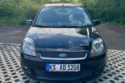 Ford Fiesta 227.000 km 1.650 &euro; Baunatal 34225