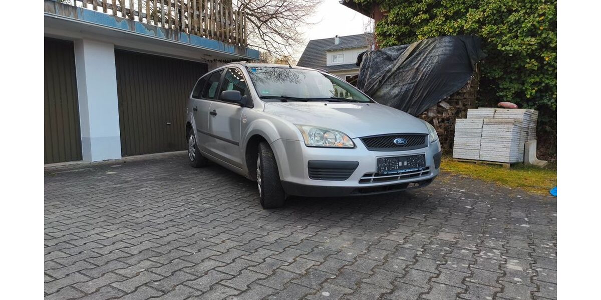 Ford Focus 149.000 km 1.555 &euro; Frickenhausen 87761