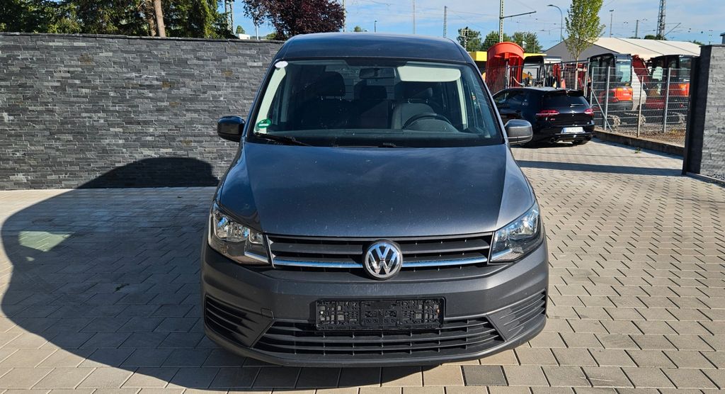VW Caddy 161.500 km 11.990 &euro; Freiburg 79108