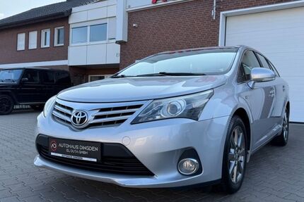 Toyota Avensis 238.000 km 5.950 &euro; Hamminkeln 46499
