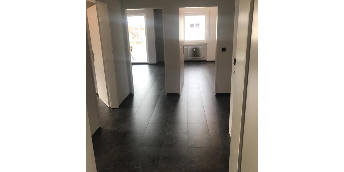 Etagenwohnung Korbach - 6 Zimmer, 125 m&sup2;, 249.000&euro; | Angebot:26762549