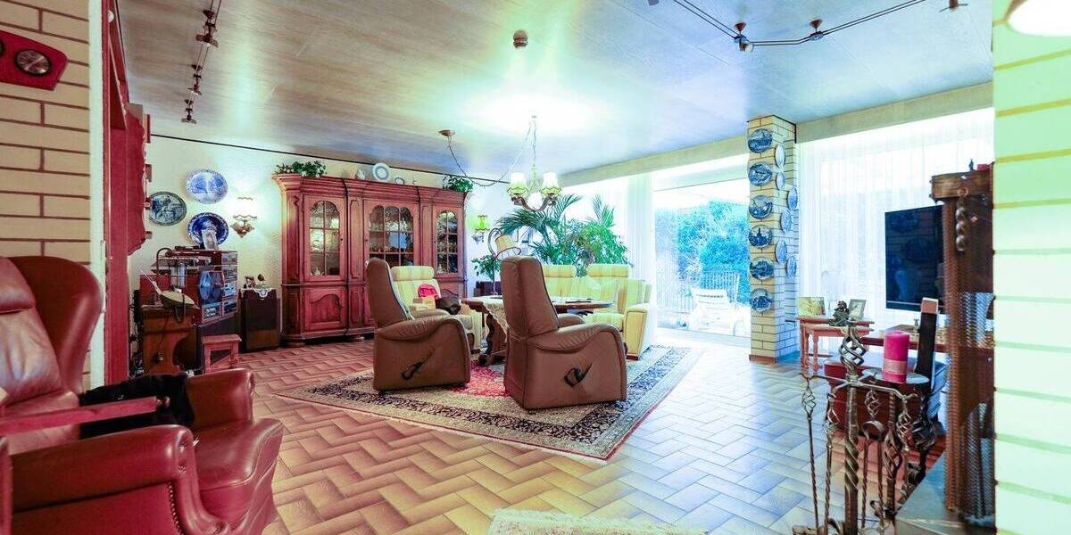 Reihenendhaus der Extraklasse - mit Sauna, Kamin & großzügigem Garten 7 zimmer