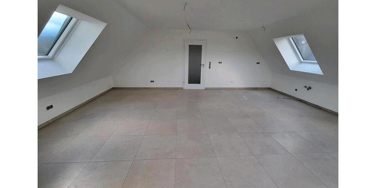 Dachgeschoßwohnung Lippstadt Bad Waldliesborn - 2 Zimmer, 77 m&sup2;, 730&euro; | Angebot:26411545