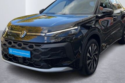 VW T-Roc 5.389 km 35.990 &euro; Hamburg 22111