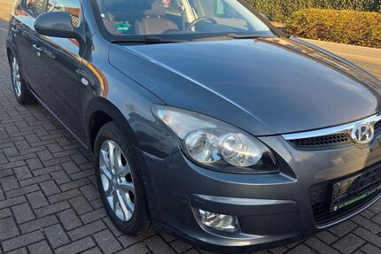 Hyundai i30 142.000 km 3.650 &euro; Oftersheim 68723