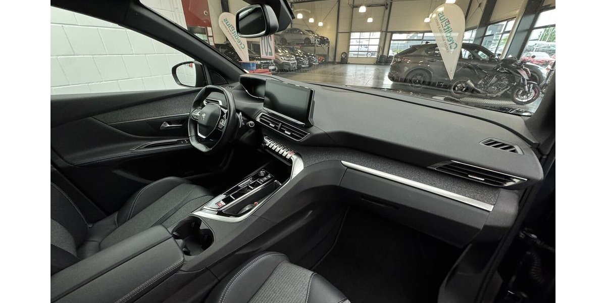 Peugeot 5008 Blue HDI 130 Allure Pack 1.Hand Carplay 52.400 km 23.870 &euro; Lich 35423