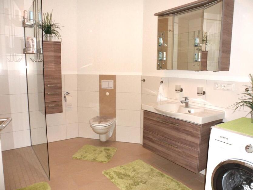 2-Zimmerwohnung in bester Wohnlage zimmer