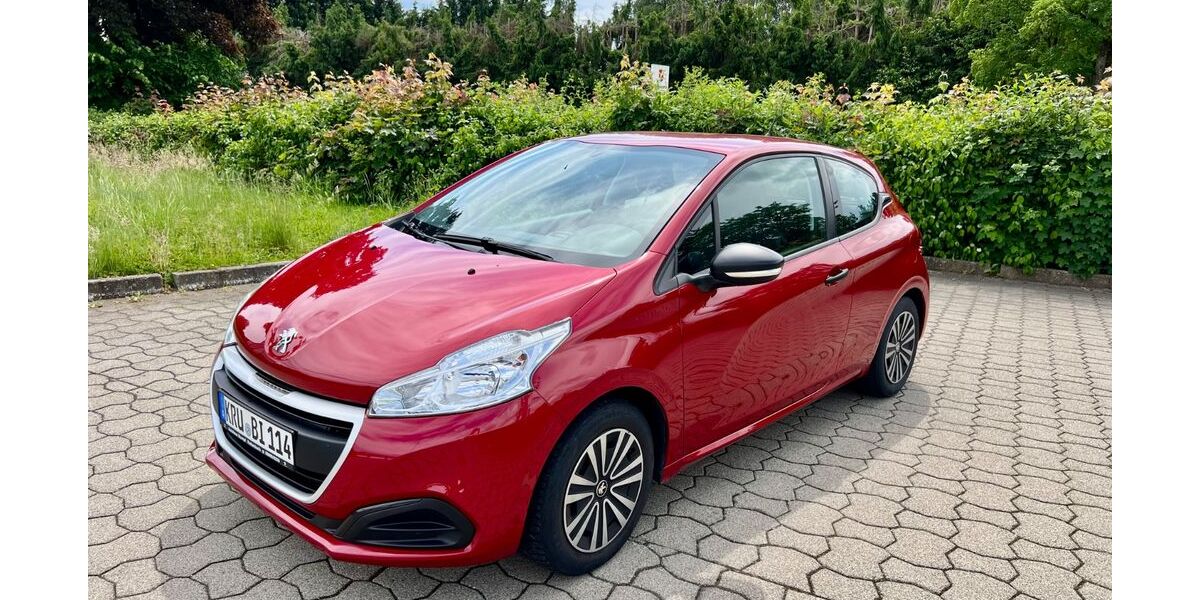 Peugeot 208 90.000 km 4.200 &euro; Krumbach 86381