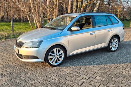 Skoda Fabia 166.300 km 8.299 &euro; Cottbus 03044
