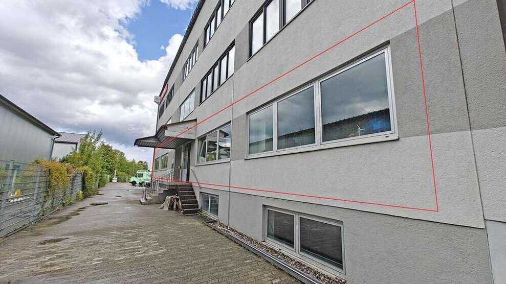 Büro in München 3.361 € 290 m²