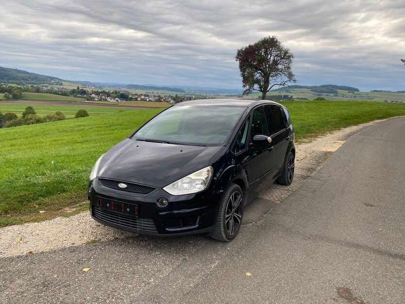 Ford S-Max 154.871 km 3.400 € Hilzingen 78247