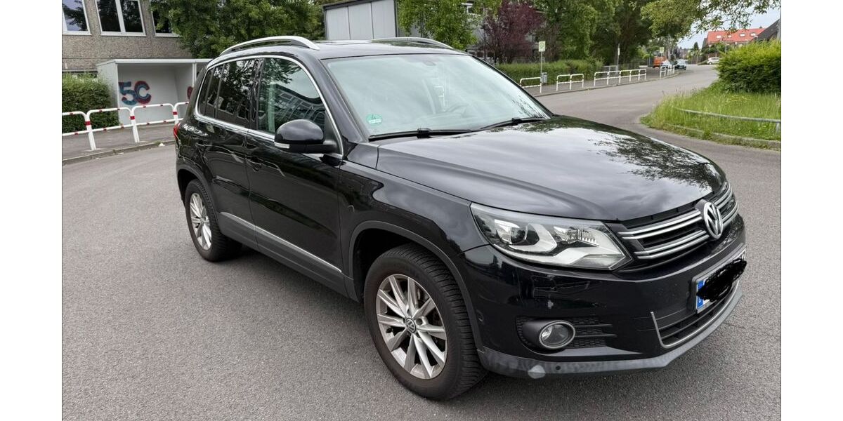 VW Tiguan 174.580 km 10.680 &euro; Wesel 46483