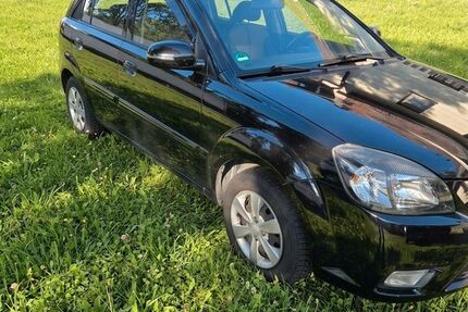 Kia Rio 180.000 km 1.200 &euro; Arzberg 95659