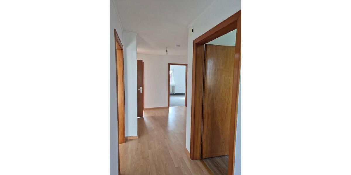 Dachgeschoßwohnung Saterland - 3 Zimmer, 70 m&sup2;, 650&euro; | Angebot:25397271