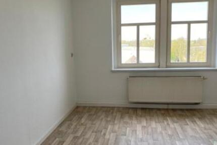 Wohnung Löbau - 3 Zimmer, 77 m&sup2;, 425&euro; | Angebot:26635764