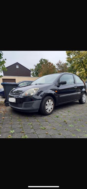 Ford Fiesta 187.860 km 2.100 € Konz 54329