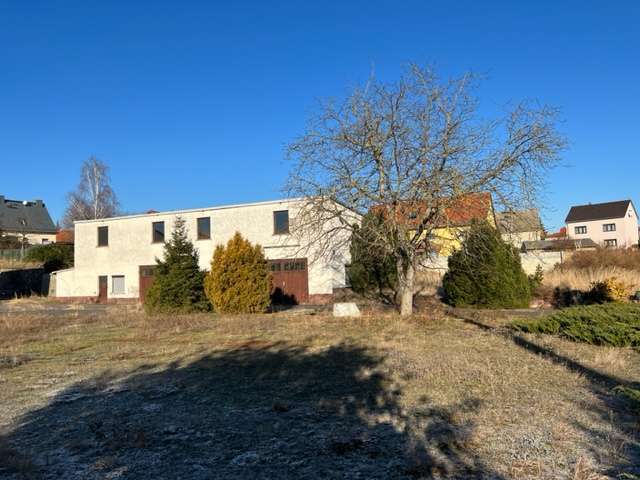 Grundstück zu verkaufen in Ockrilla 169.000 € 1800 m²