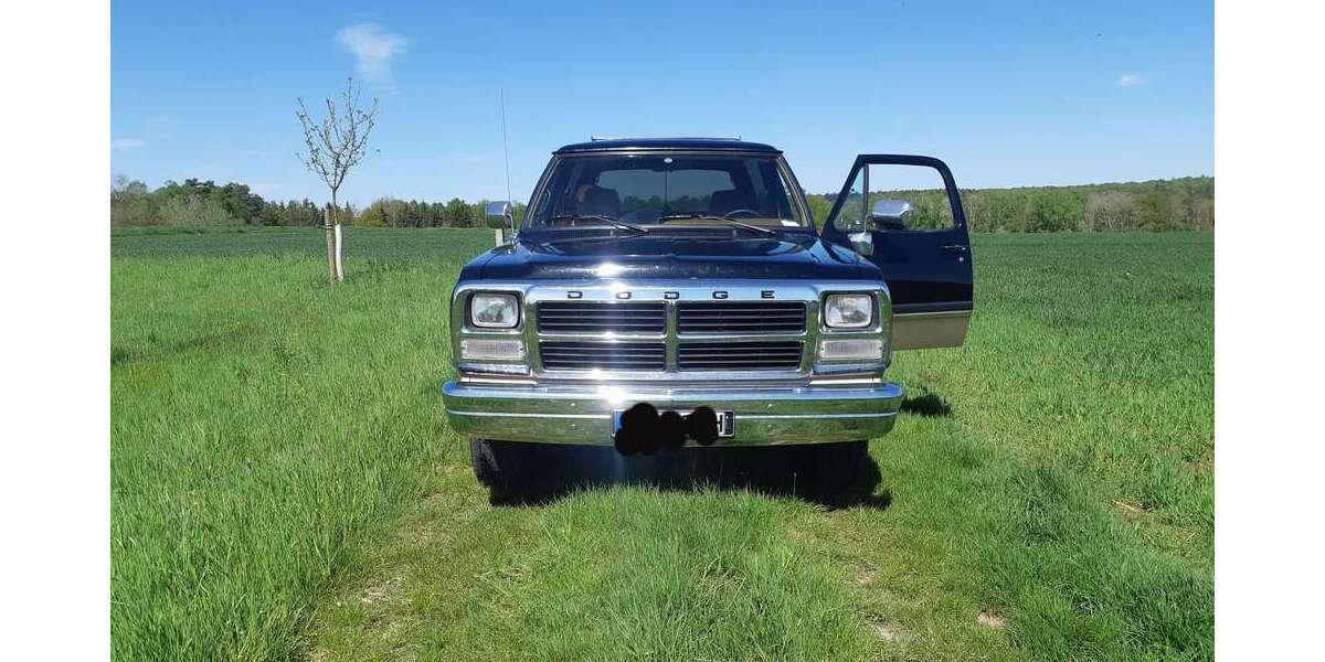 Dodge RAM 73.000 km 21.000 &euro; Neustadt 35279