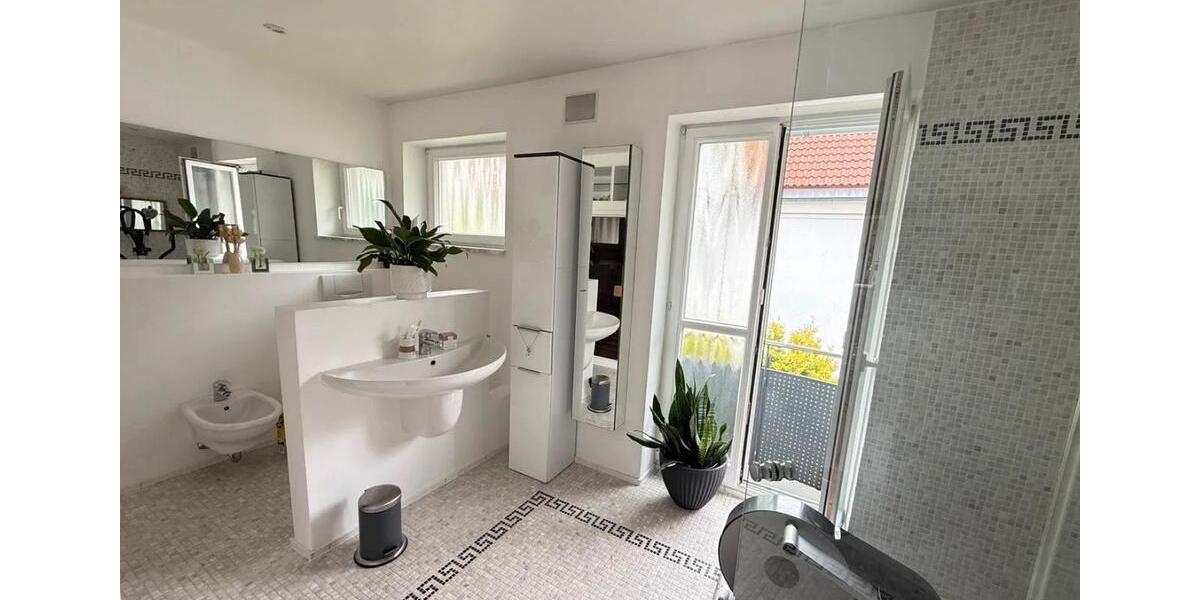Doppelhaushälfte München Bogenhausen - 4 Zimmer, 208 m&sup2;, 2.790.000&euro; | Angebot:27084422