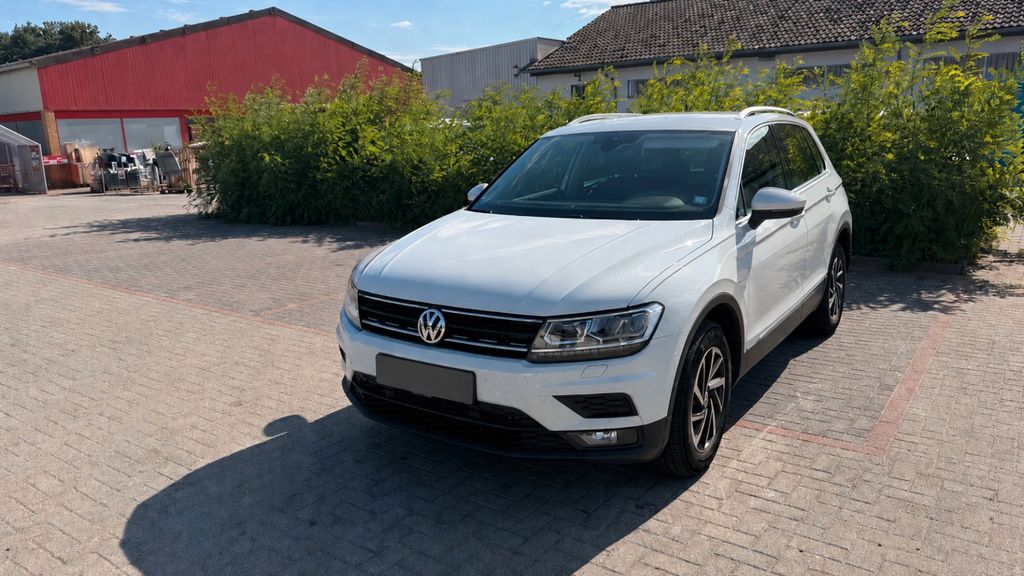 VW Tiguan 199.500 km 16.500 &euro; Löwenberger Land 16775