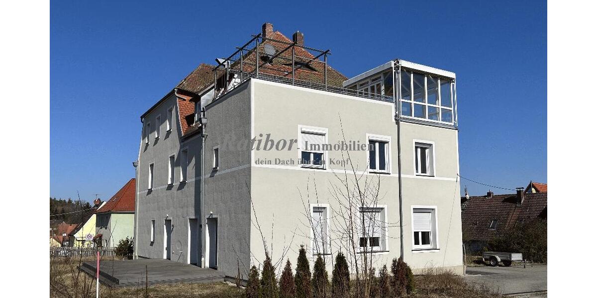 Außergewöhnliche und sehr großzügige 5 Zimmer Mansardenwohnung mit Dachterrasse und Wintergarten - Terrassenwohnung Roth Eckersmühlen | Angebot:25611719