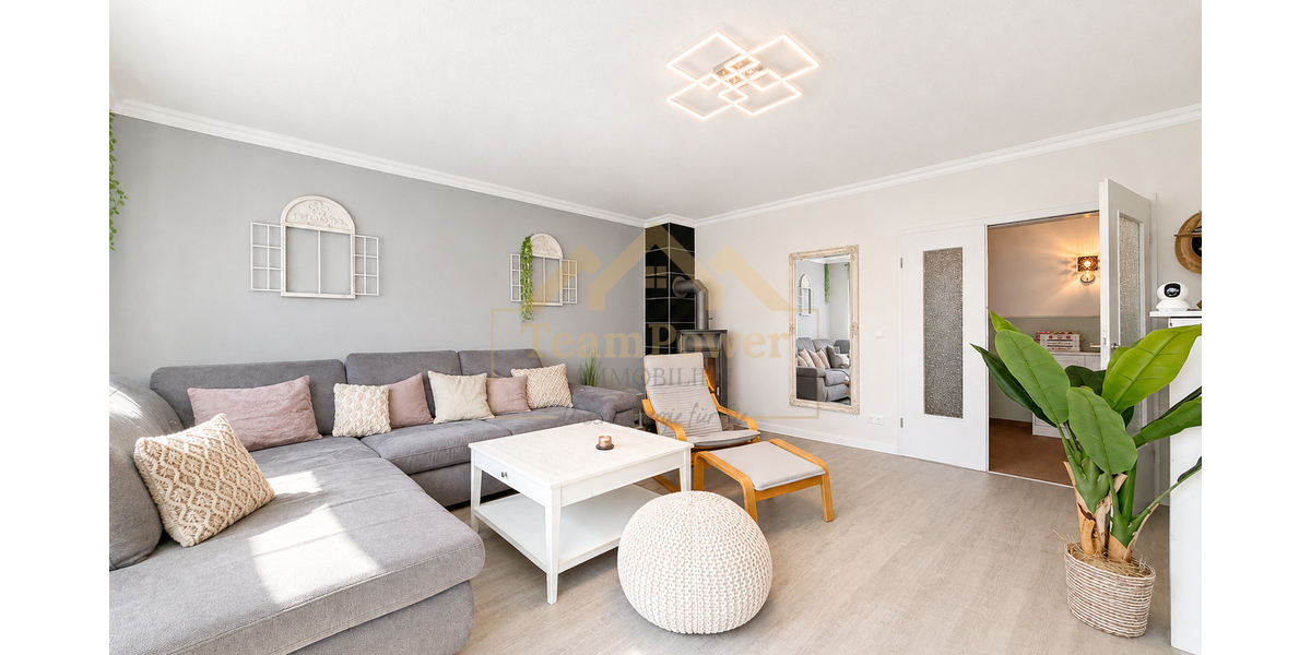 Modernisiertes Platzwunder im Split-Level-Stil – ideal für Familien - Reihenendhaus Kellinghusen | Angebot:27191369