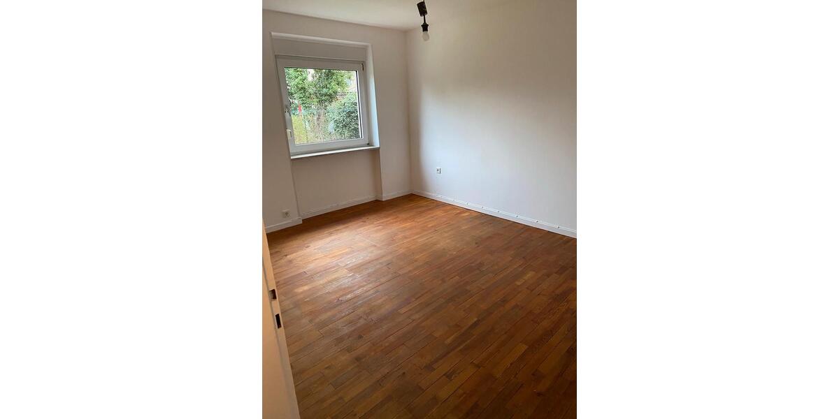 Etagenwohnung Saarbrücken Brebach-Fechingen - 3 Zimmer, 78 m&sup2;, 149.000&euro; | Angebot:27108746