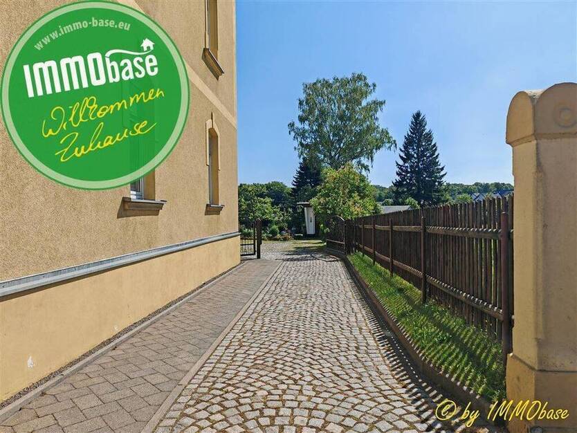 Gepflegtes 4-Familienhaus mit Carport und Garage!