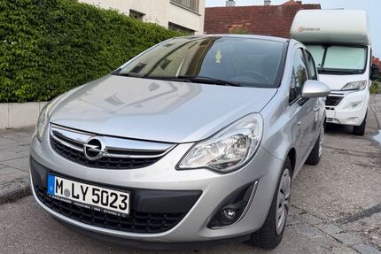 Opel Corsa 111.346 km 1.799 &euro; München 81929