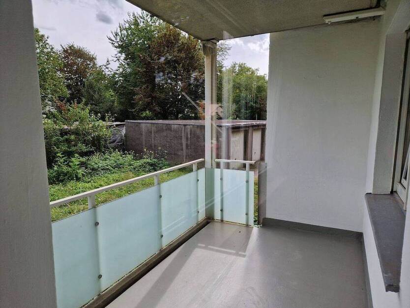 Gemütlich 2-Zimmer-Wohnung mit Balkon in ruhiger Nebenstraße