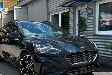Ford Focus 47.000 km 17.490 &euro; Cham 93413