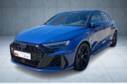 Audi RS3 9.900 km 66.370 € Saal a.d. Donau 93342
