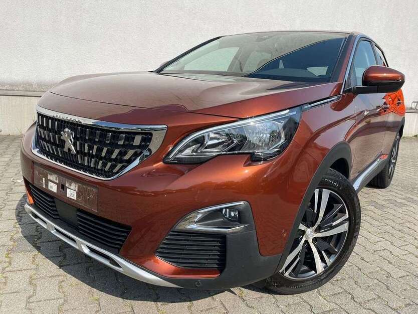 3008