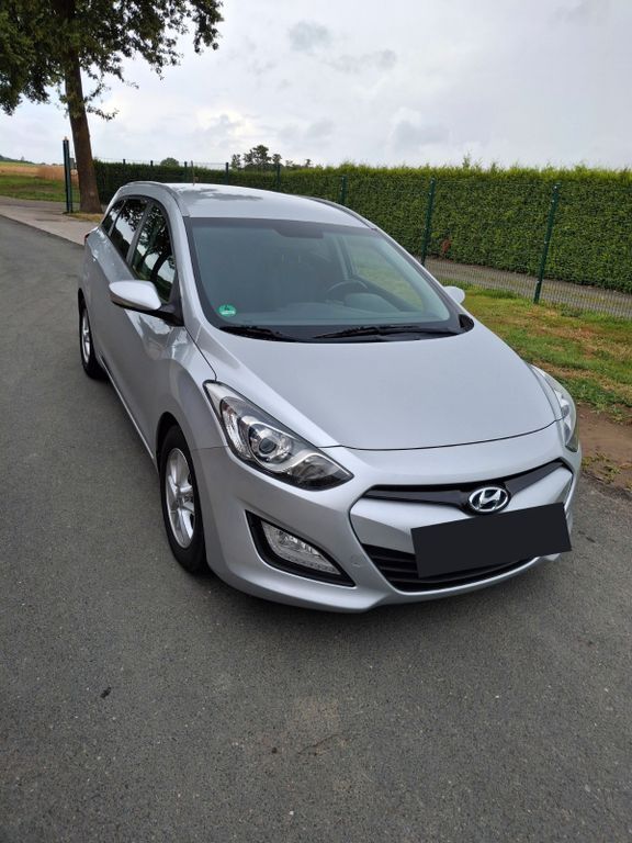 i30