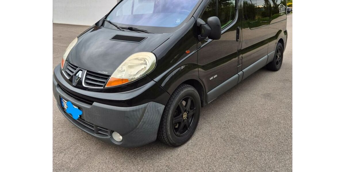 Renault Trafic 299.999 km 5.390 &euro; Traunreut 83301