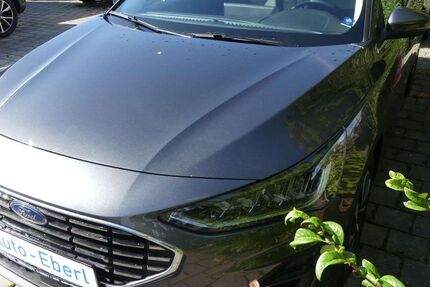 Ford Focus 19.744 km 25.395 € Seeshaupt 82402
