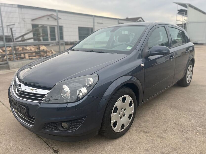 Opel Astra 47.000 km 5.900 € Philippsburg 76661