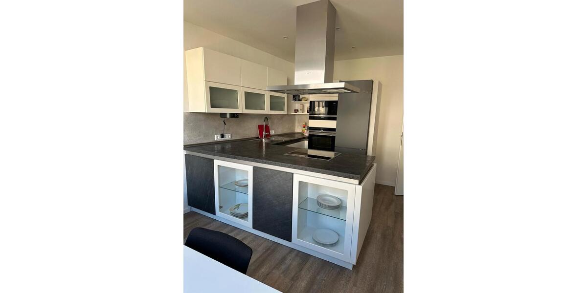 Einfamilienhaus Schleswig - 9 Zimmer, 257 m&sup2;, 2.250&euro; | Angebot:26458911