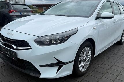 Kia ceed Sportswagon 118.434 km 13.990 &euro; Pirk 92712