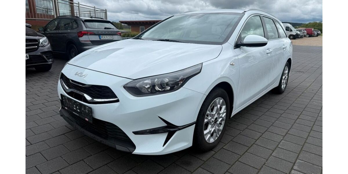Kia ceed Sportswagon 118.434 km 13.990 &euro; Pirk 92712