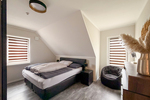 Einziehen & wohlfühlen: neuwertiges EFH mit Erdwärmeheizung, Terrasse und ca. 118 m² Wohnfläche in Top-Zustand in Caaschwitz! - Einfamilienhaus Caaschwitz | Angebot:26429689