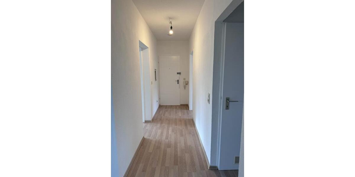 Etagenwohnung Estenfeld - 3 Zimmer, 75 m&sup2;, 960&euro; | Angebot:26706064