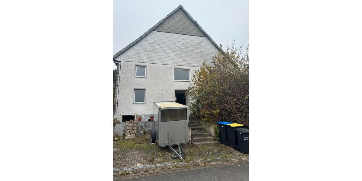 Bauernhaus, Landhaus Dörentrup - 8 Zimmer, 180 m&sup2;, 80.000&euro; | Angebot:26412500