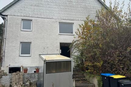 Haus Dörentrup - 8 Zimmer, 180 m&sup2;, 80.000&euro; | Angebot:26412500