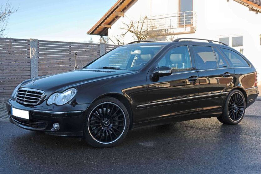 Mercedes-Benz C 320 352.000 km 4.500 € Winterstettenstadt 88456