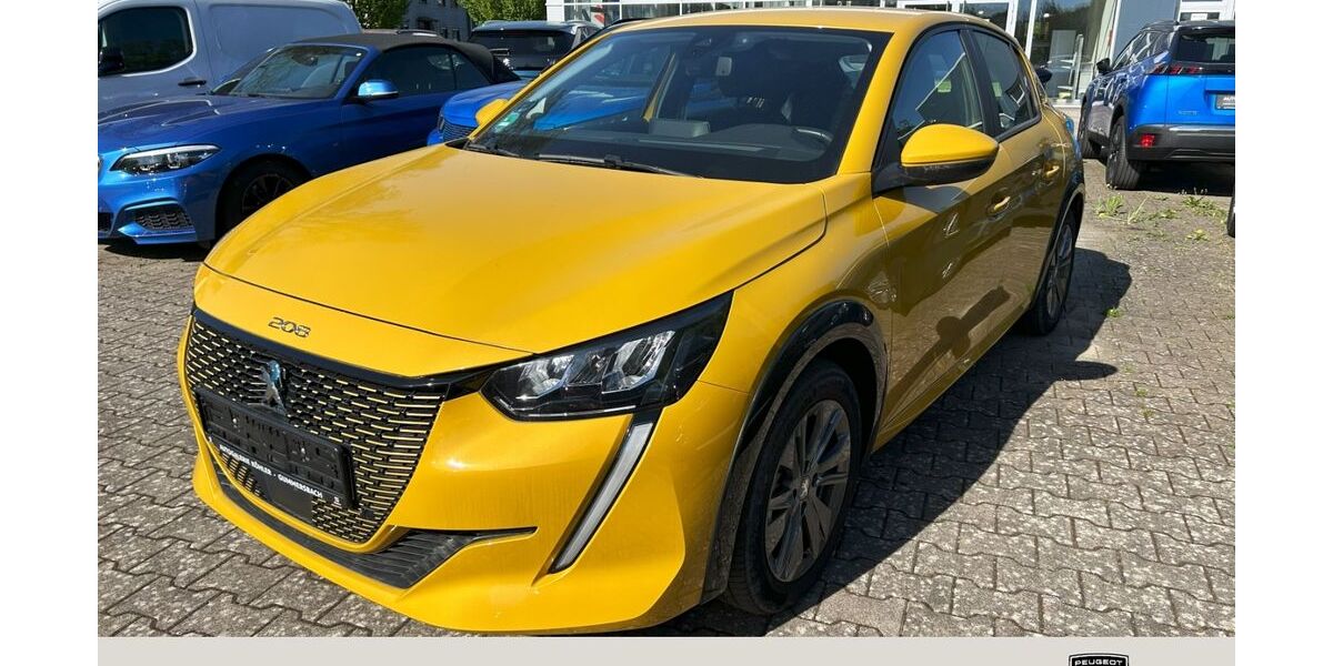 Peugeot 208 24.350 km 14.480 &euro; Siegen 57072